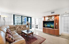 Condominio – Collins Avenue, Miami, Florida,  Estados Unidos. $600 000