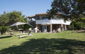 Villa – Lu Impostu, Cerdeña, Italia. 5 900 €  por semana