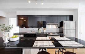 7 dormitorio piso en North York, Canadá. C$1 072 000