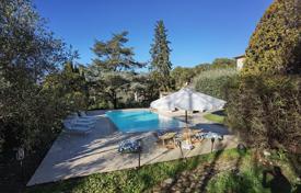 Villa – Provenza - Alpes - Costa Azul, Francia. 6 200 €  por semana