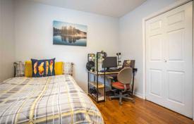 11 dormitorio casa de pueblo en Scarborough, Canadá. C$1 806 000