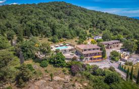 25 dormitorio villa 878 m² en Tuoro Sul Trasimeno, Italia. 790 000 €