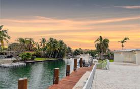 Casa de pueblo – North Miami, Florida, Estados Unidos. $4 200 000