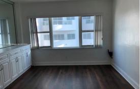 1-dormitorio apartamentos en condominio 40 m² en Miami Beach, Estados Unidos. $325 000