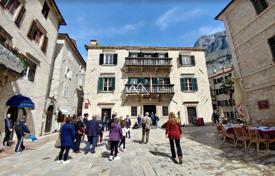 4 dormitorio piso 72 m² en Kotor city, Montenegro. 368 000 €