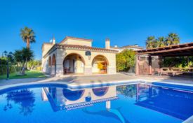 4 dormitorio casa de pueblo 329 m² en Kalonji, España. 798 000 €
