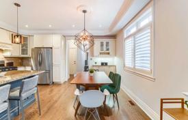 4 dormitorio casa de pueblo en Etobicoke, Canadá. C$2 461 000