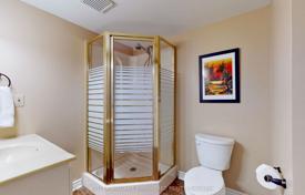 10 dormitorio casa de pueblo en Scarborough, Canadá. C$1 747 000