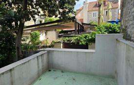 6 dormitorio casa de pueblo 156 m² en Trogir, Croacia. 335 000 €
