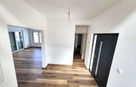 4 dormitorio casa de pueblo 140 m² en Buje, Croacia. 430 000 €