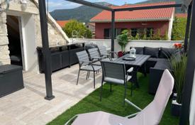 4 dormitorio casa de pueblo 117 m² en Kaštel Lukšić, Croacia. 360 000 €