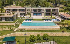 Villa – Mougins, Costa Azul, Francia. 72 000 €  por semana