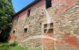 Villa – Bucine, Toscana, Italia. 900 000 €