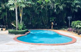 Villa – Coral Gables, Florida, Estados Unidos. $1 425 000