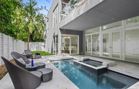 6 dormitorio villa 464 m² en Miami, Estados Unidos. $1 699 000