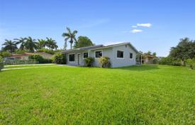 Casa de pueblo – Hallandale Beach, Florida, Estados Unidos. $700 000
