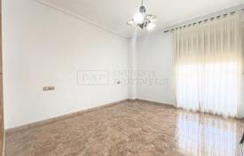 3 dormitorio piso 120 m² en Orihuela, España. 139 000 €