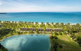 New residential complex with apartments and villas en Bang Tao Beach, Tailandia. de $3 431 000