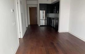 1 dormitorio piso en Lake Shore Boulevard West, Canadá. C$894 000