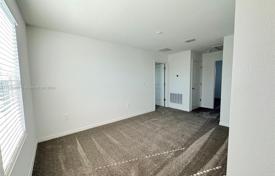 5 dormitorio casa de pueblo 262 m² en Florida, Estados Unidos. $413 000