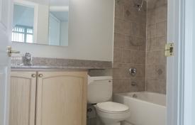 5 dormitorio piso en Yonge Street, Canadá. C$1 191 000