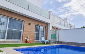 4 dormitorio villa 139 m² en Pilar de la Horadada, España. 450 000 €