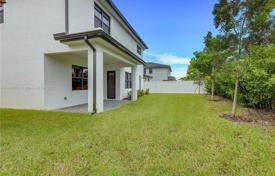 Casa de pueblo – Miramar (USA), Florida, Estados Unidos. $1 250 000