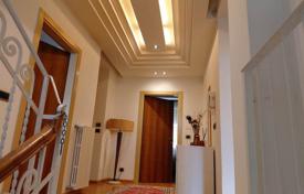 5 dormitorio villa 300 m² en Arezzo, Italia. 580 000 €