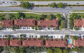 Casa de pueblo – Pembroke Pines, Broward, Florida,  Estados Unidos. $470 000