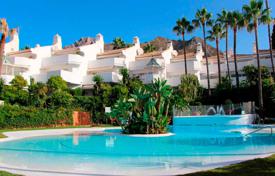 3 dormitorio adosado 161 m² en Marbella, España. 780 000 €