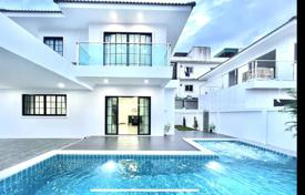 Villa – Pattaya, Chonburi, Tailandia. $204 000