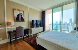 4-dormitorio apartamentos en condominio en Watthana, Tailandia. $6 100  por semana
