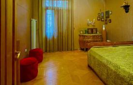 7 dormitorio piso 260 m² en Vake-Saburtalo, Georgia. $310 000