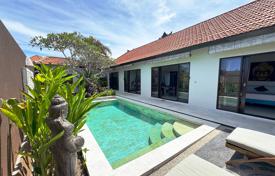 4 dormitorio villa 350 m² en Ungasan, Indonesia. $300 000
