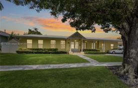 Casa de pueblo – North Miami, Florida, Estados Unidos. $3 250 000
