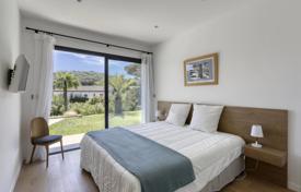 5 dormitorio chalet en Ramatuelle, Francia. 27 000 €  por semana