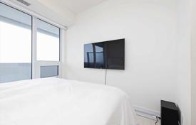 6 dormitorio piso en Yonge Street, Canadá. C$1 031 000