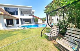 Villa – Pattaya, Chonburi, Tailandia. 1 269 000 €