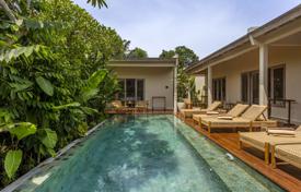 5 dormitorio villa 270 m² en Canggu, Indonesia. $339 000
