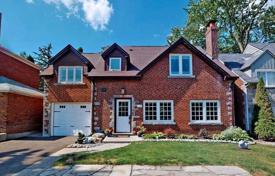 Casa de pueblo – North York, Toronto, Ontario,  Canadá. C$2 129 000