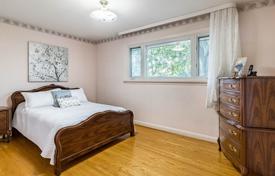 11 dormitorio casa de pueblo en Etobicoke, Canadá. C$1 987 000