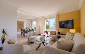 3 dormitorio piso en Cannes, Francia. 1 050 000 €