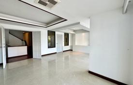 8 dormitorio villa 440 m² en Pattaya, Tailandia. $501 000