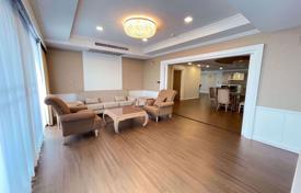 4-dormitorio apartamentos en condominio en Watthana, Tailandia. $3 700  por semana
