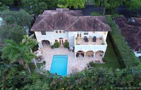 6 dormitorio villa 450 m² en Coral Gables, Estados Unidos. $2 000 000