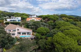 6 dormitorio casa de pueblo 625 m² en Mataro, España. 785 000 €