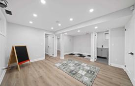 4 dormitorio casa de pueblo en Etobicoke, Canadá. C$1 747 000