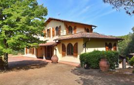 14 dormitorio finca rústica 524 m² en Scandicci, Italia. 1 600 000 €