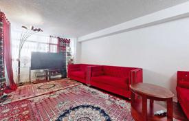 3 dormitorio piso en Scarborough, Canadá. C$728 000