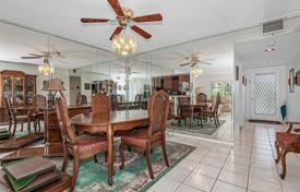 Condominio – Pembroke Pines, Broward, Florida,  Estados Unidos. $290 000